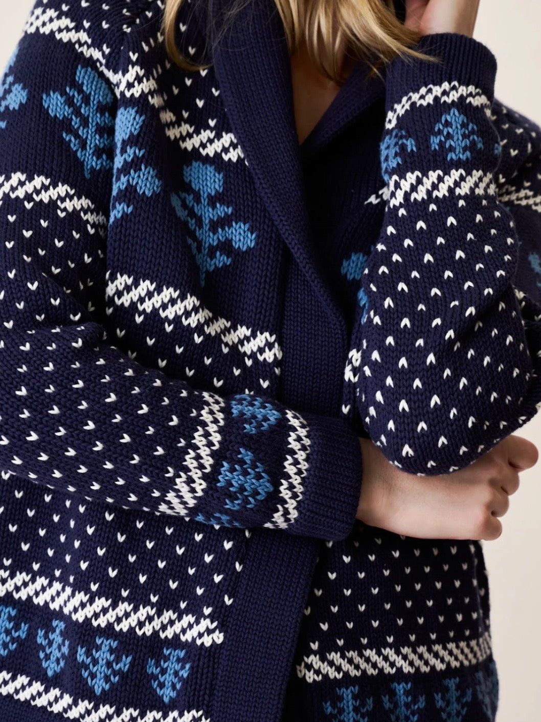Marea Flower Intarsia Shawl Cardigan - Navy